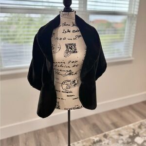 🔥🔥🔥Price Drop🔥🔥🔥 BHLDN Black Faux Fur Wrap